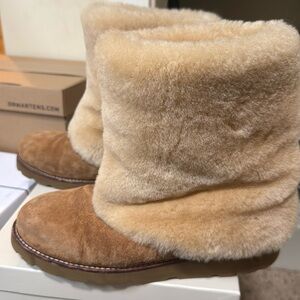 Ugg Maylin shearling boots women’s size 9